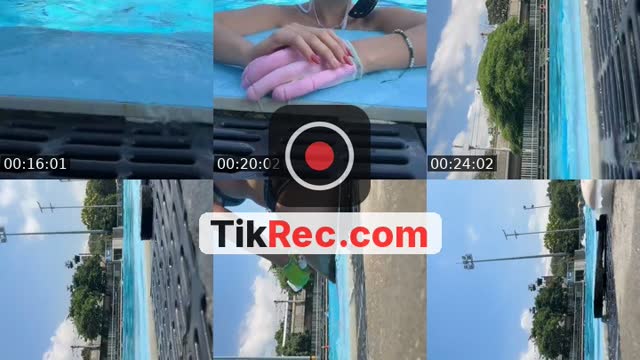 TikTok live: hi bombón, trick or treat 🎃✨💜 by @luna_.moonn