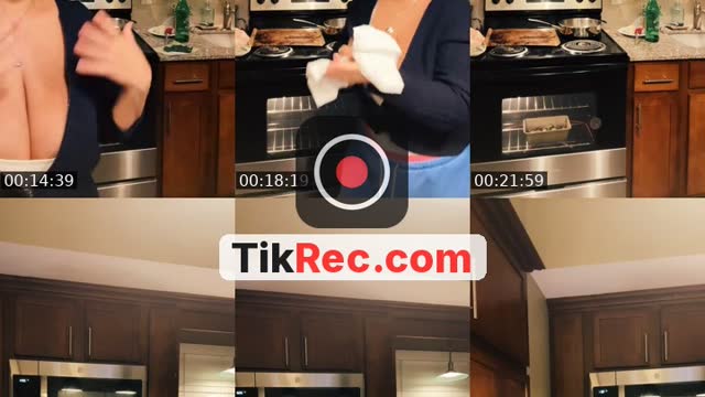 @iamfarah888 TikTok live from 2026-10-24