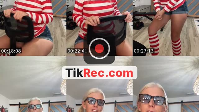 TikTok live: Costume #3 do you know by @melissa_chipps