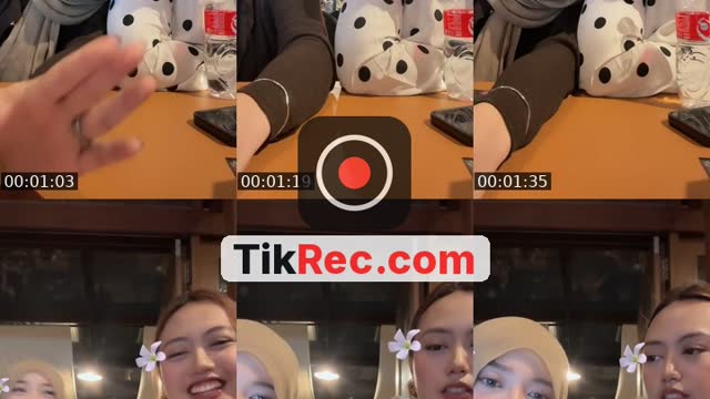 @cheezybluee TikTok live