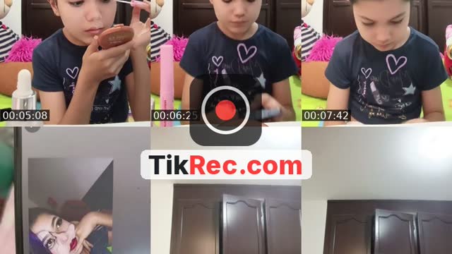 TikTok live: holiii 💕 by @viole350