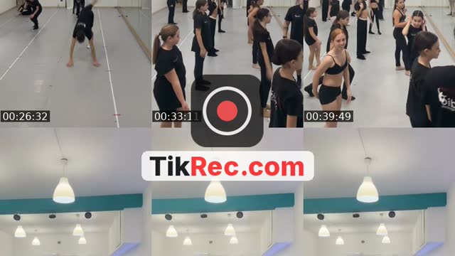 @vstudiodance TikTok live